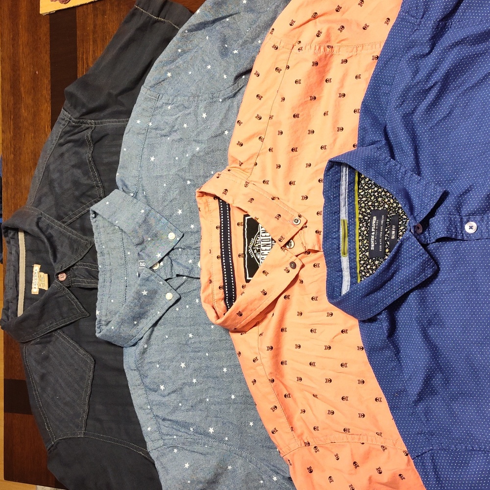 EUC Bundle of 4 Men's Button Down Short-Sleeve Shirts, Size: XL